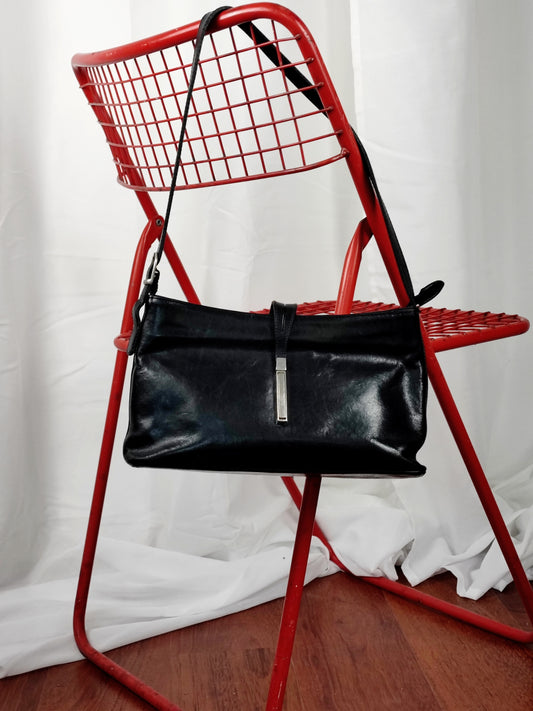 Leather shoulder bag