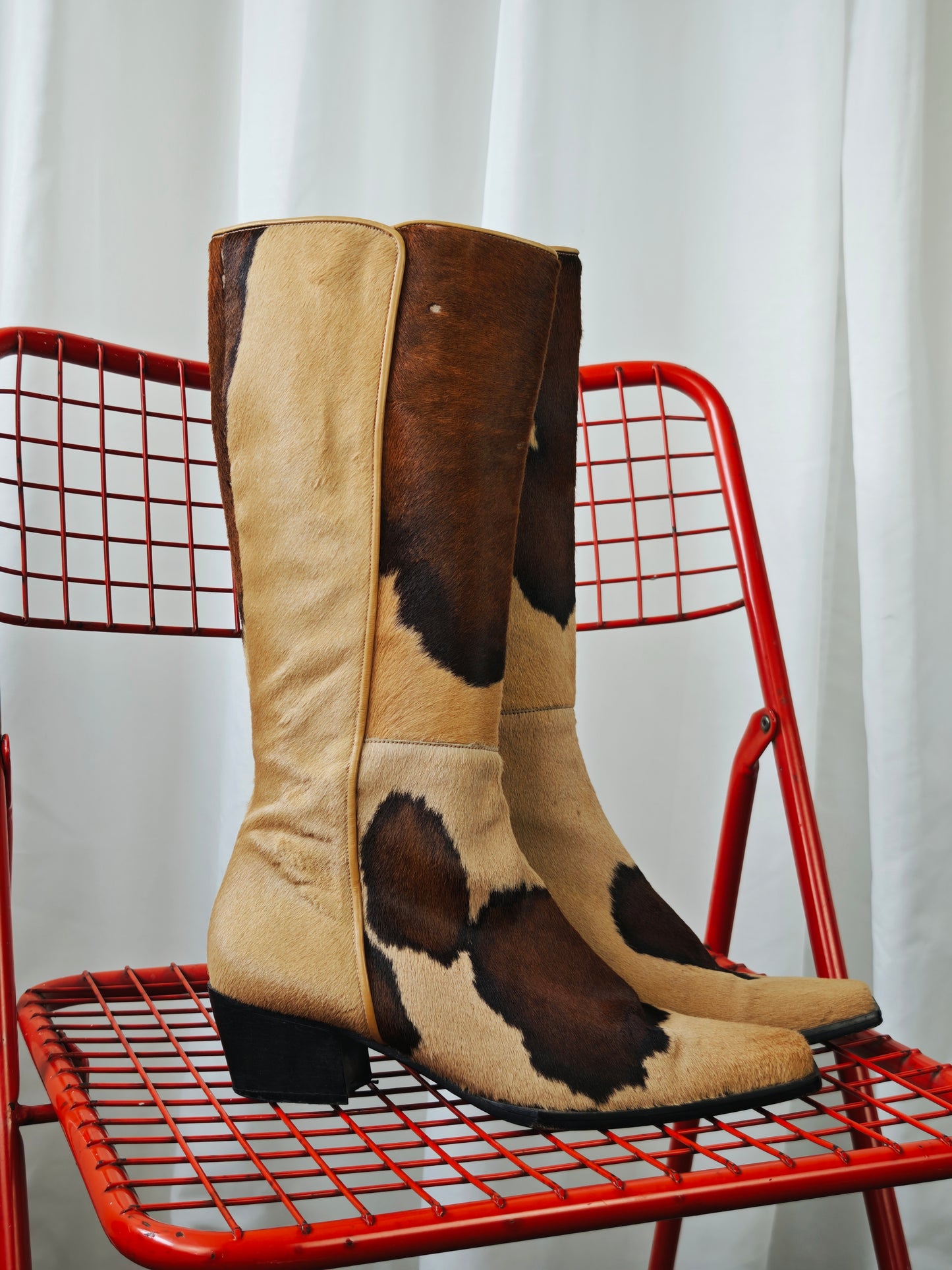 Cow print pony boots - 38